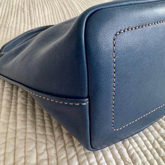 Coach Legacy Demi Hobo (Style #9584) - Picture 7 of 15